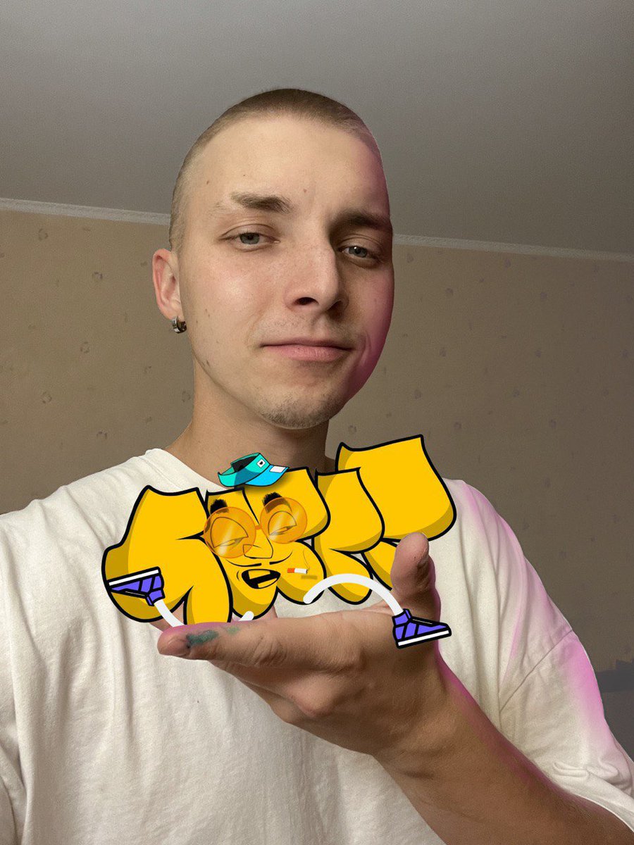GM Throwie Family! ☀️ 
Our creator and his art.