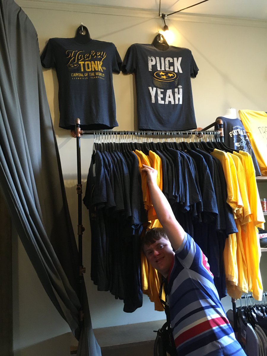 fhsTransition2's tweet photo. Big Al was quite impressed with the selections @ Twine!  Thanks, Ms. Kate!  @TwineGraphics @wcsFHSsp @WCSFHSCoachWhid @wcsFHSsan @AbleVoicesPhoto @murphyspan1103 https://t.co/pdpsLseRUm