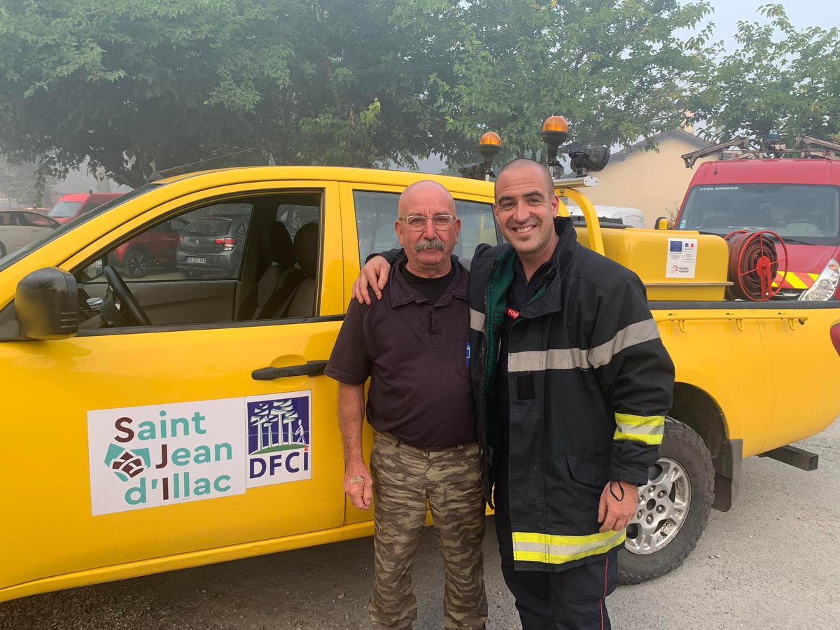 JMaguin's tweet photo. 🔥[Feux de Forêt]🔥
une mobilisation humaine et solidaire merci à #Saumos #saintehelene et #letemple 
Mention particulière aux bénévoles qui ont été formidables ainsi que les conseillers techniques #DFCI 

#sécuritécivile #FeuxDeForêt #benevole  #DFCI https://t.co/0M15yFp4rH