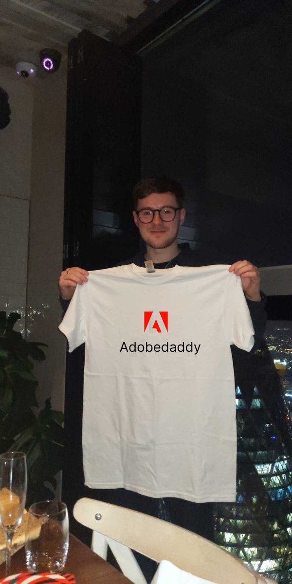 jmckinven's tweet photo. Fixed.

@charlierward's photoshop magic. https://t.co/6RFKgE4yYS