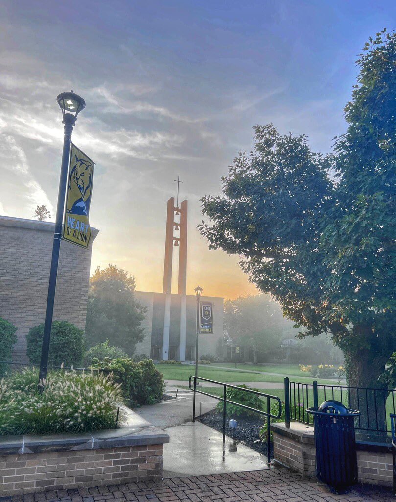 MSJSoftball's tweet photo. Great pic taken by @saoburger this morning! https://t.co/A876L4wgnc