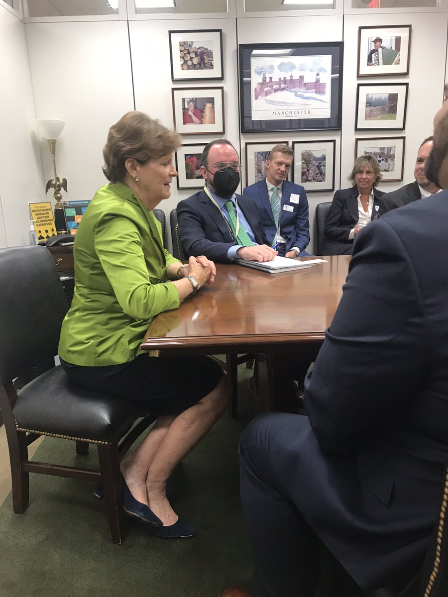 georeagan's tweet photo. NH Housing Fellows hit the ground running in Washington DC. 1st meeting with Sen. Shaheen. @SenatorShaheen @NHHousing #HomeownershipFellows https://t.co/2sXr23ITJB