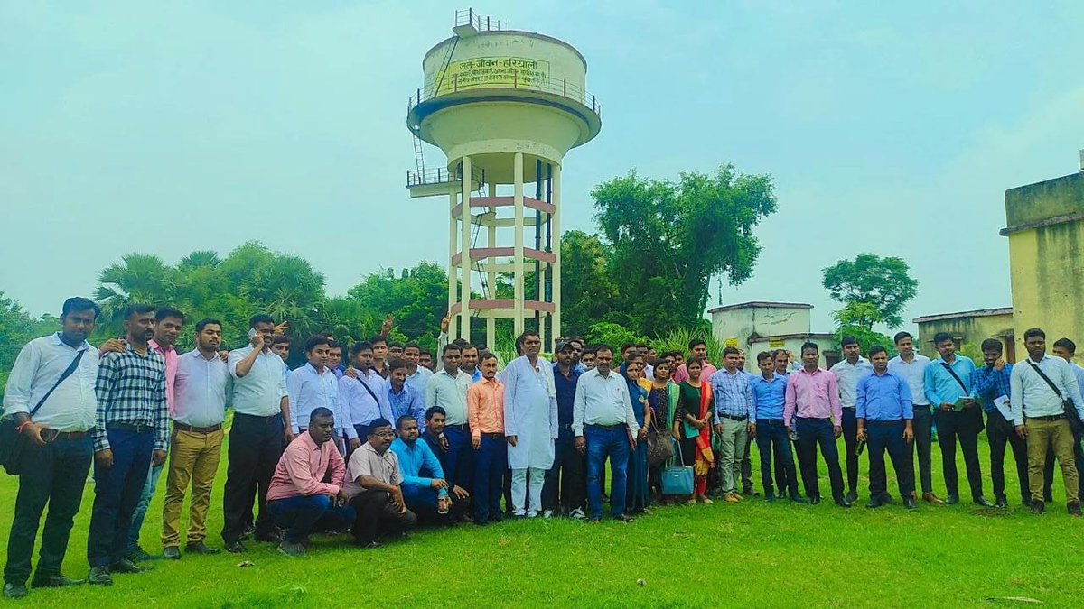 BipardP's tweet photo. Residency Training Centre of Panchayat Sachiv Visit "Dharhara Panchyat"(rajgir) for a Study Tour by #BIPARD #rajgir #follow #Like #tourism #StudyTips #gaya #Patna #Training https://t.co/UH1Z2VkVFN