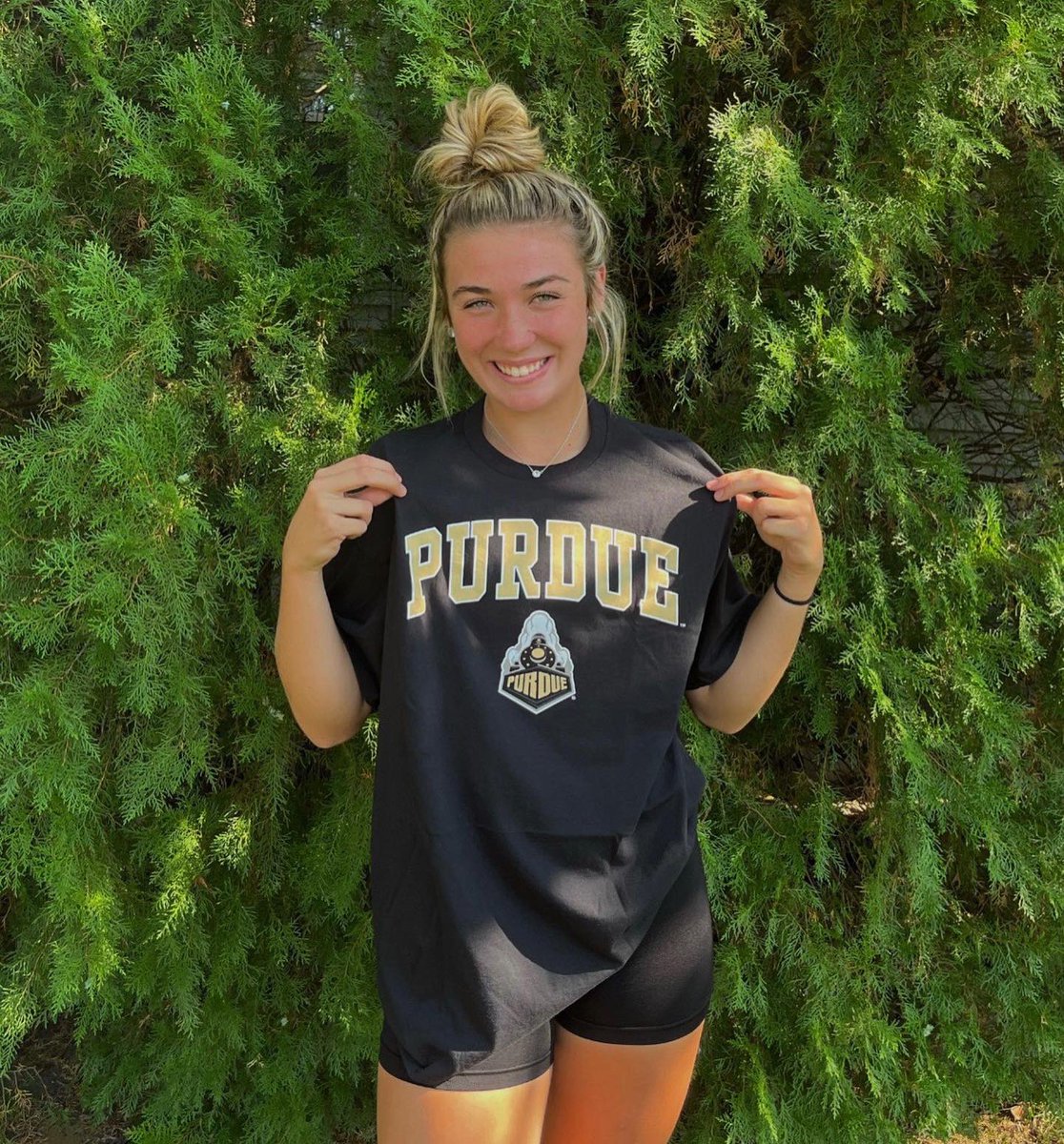 Zoe Cuneio tweet media