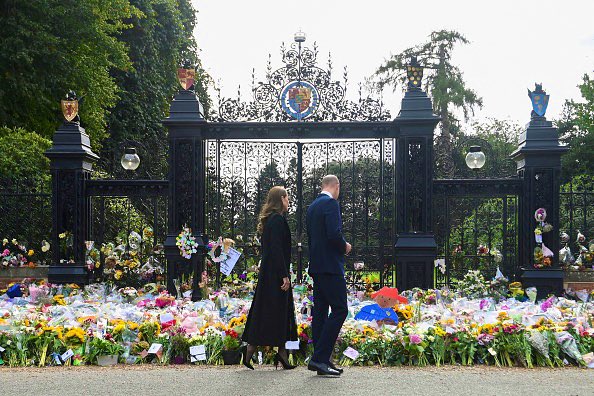 isaguor's tweet photo. TRH The Prince and Princess of Wales viewed floral tributes outside Norwich Gate on the Sandringham Estate in Sandringham.

📸: Getty Images https://t.co/TKfTeb6HBF