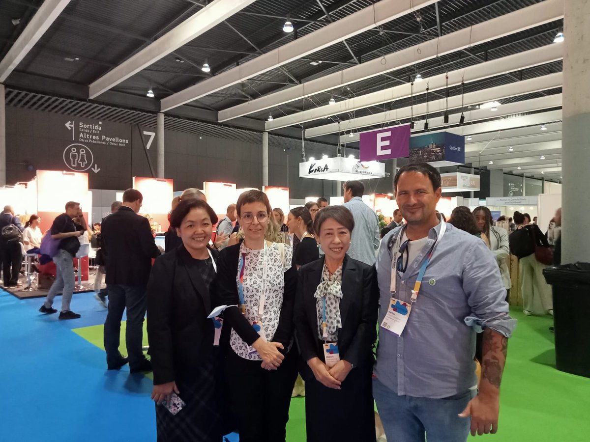 be_usj's tweet photo. Our colleagues from the international relations section are participating this week in the EAIE in Barcelona, an international fair that brings together universities from all over the world. One of the objectives of the participation is to be able to seek new agreements.😊 https://t.co/WLThHWJ3BR
