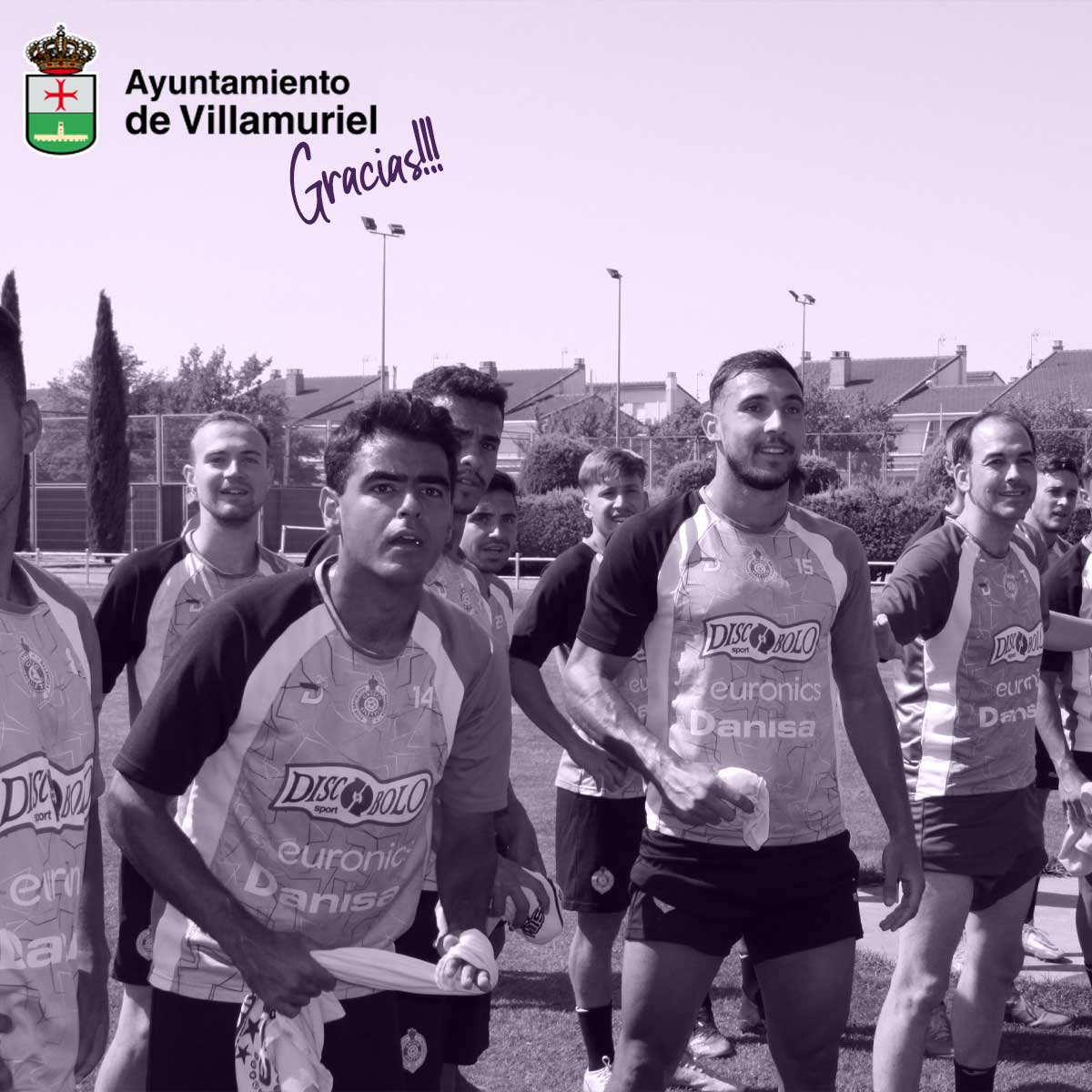 Queremos agradecer al 𝗔𝘆𝘂𝗻𝘁𝗮𝗺𝗶𝗲𝗻𝘁𝗼 𝗱𝗲 𝗩𝗶𝗹𝗹𝗮𝗺𝘂𝗿𝗶𝗲𝗹 el trato recibido y las facilidades que nos da para poder utilizar sus instalaciones deportivas en lo que se recupera el césped de La Balastera, como ha sido en la mañana de hoy. 👏 Muchas gracias amigos‼️