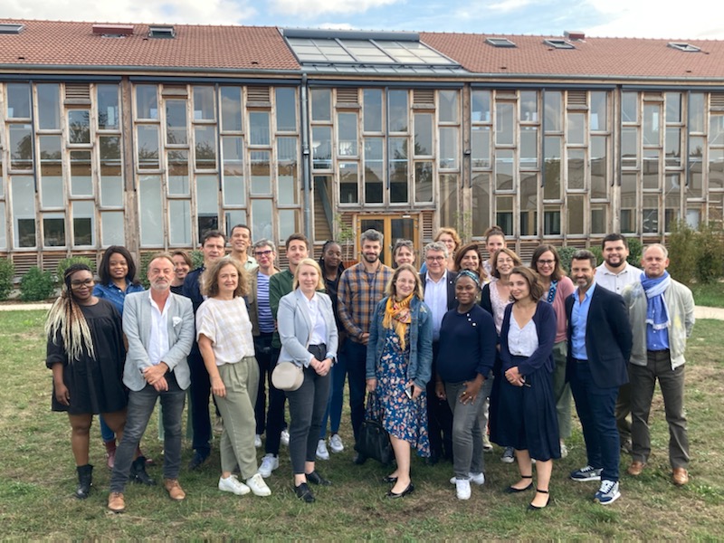 [PLACE POUR TOUS] Un séminaire où chacun a sa place 
Aujourd'hui les collaborateurs du CCAH  et d'Être en réseau – Emploi,  ont participé à un séminaire pour préparer le projet collectif de Place pour tous.

#collaboration #equipe #handicap #echange #partage #inclusion