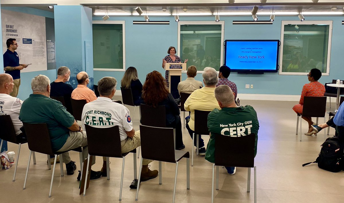 CM Kamillah Hanks tweet media