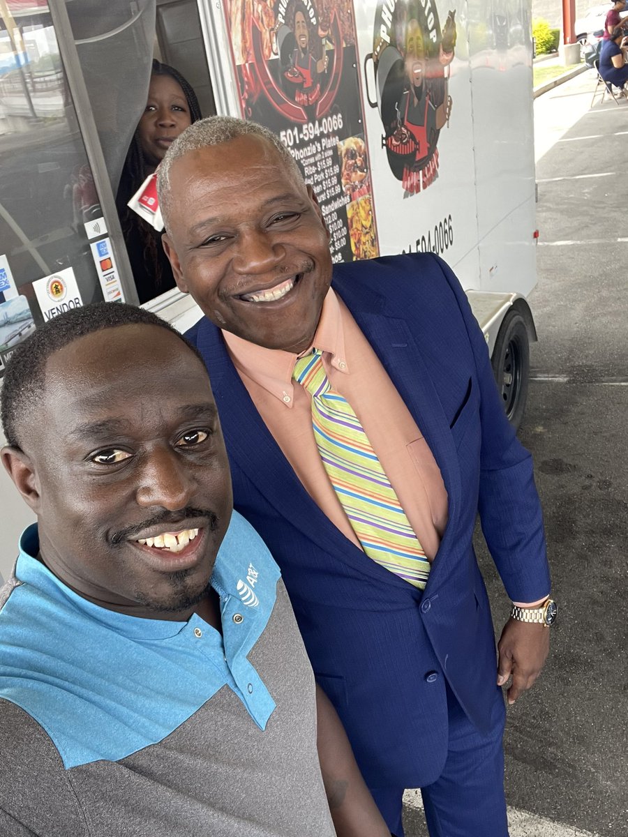dgreen8987's tweet photo. Food truck event in Pine Bluff! We stepped out of the store to do some networking. I met some really cool people who love doing what they do! I’m the new face in this community so I had to show it. 😎 @CoachAPacheco @Farzad_Farokhi https://t.co/zxMH4L60sQ