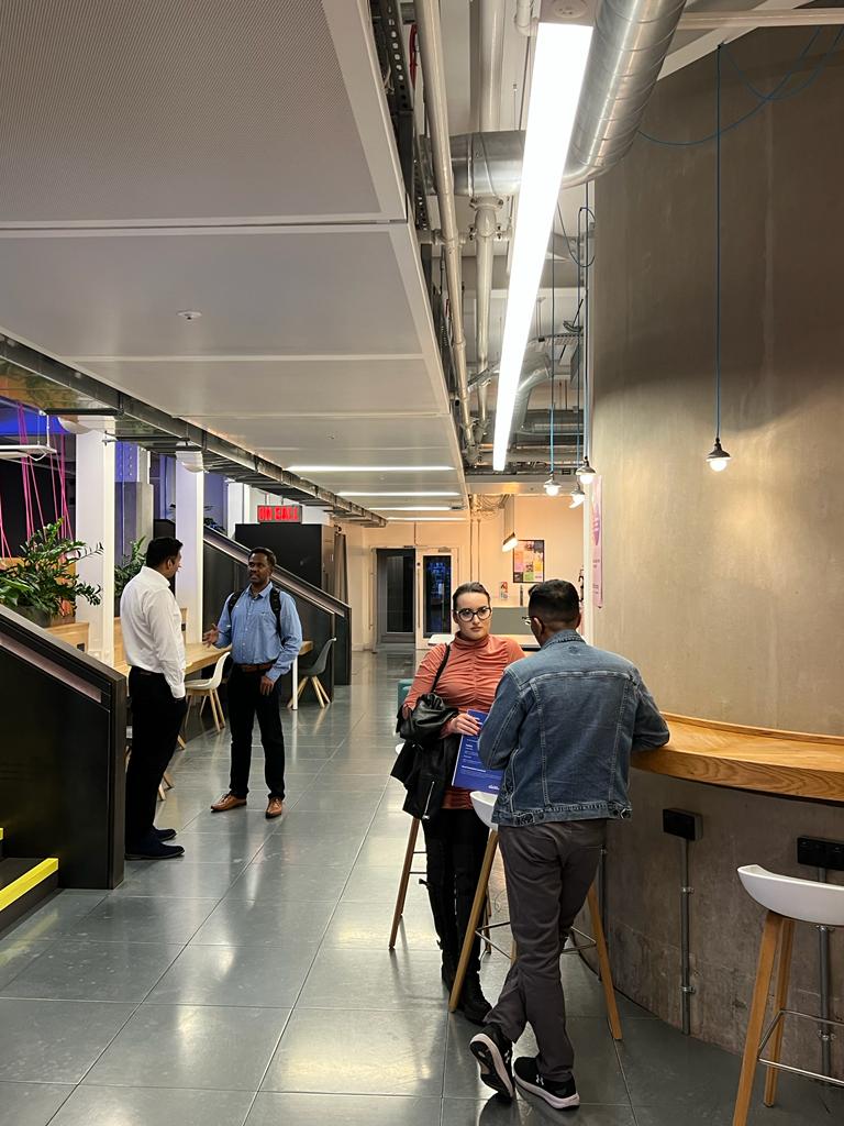 cloudtalkglb's tweet image. 'The CloudTalk London Matchmaking Meetup has been a truly active and engaging event'. Participants have discovered new business opportunities and learned about new technologies from cloud professionals.