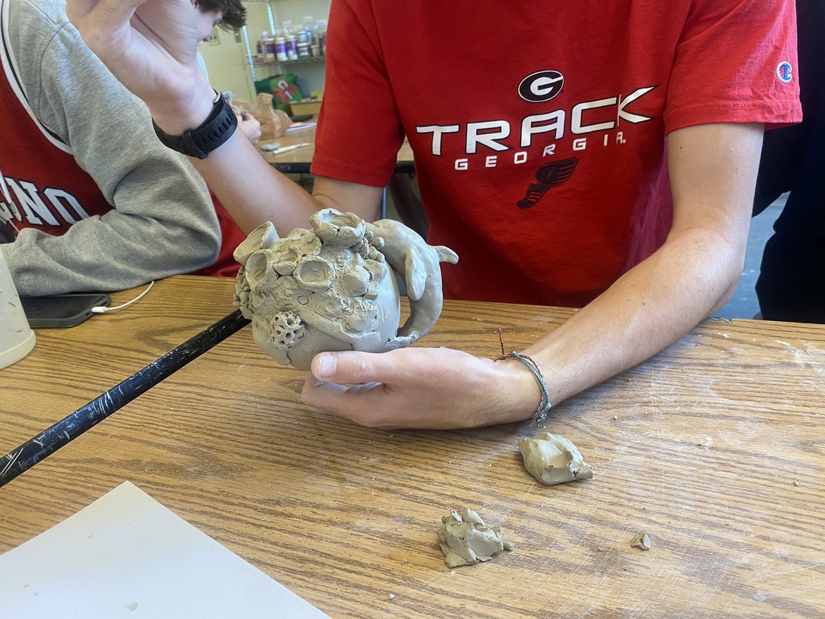 3d_mhs's tweet photo. Ceramics 1 is blowing my mind with their sculpting skills. I’d like to say it’s because I’m an amazing teacher, but that’s not it. 🤩
#ceramics #teapot #sculpting #fultonartsstrong #arted @ArtsFCS @drewbowers77 @JonesBC_MHS @dpbrown99 @CaptainPainter https://t.co/KSVgZkaYAy