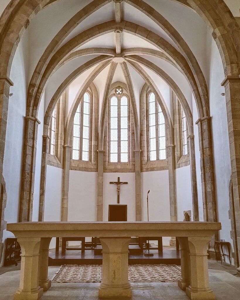 vrfoto's tweet image. #santaclara #abside #altarmor #conventodesantaclara #gothic #gothicstyle #church #santarem #portugal #redminote11pro5g #vmribeiro instagr.am/p/CiiV1CasCzF/