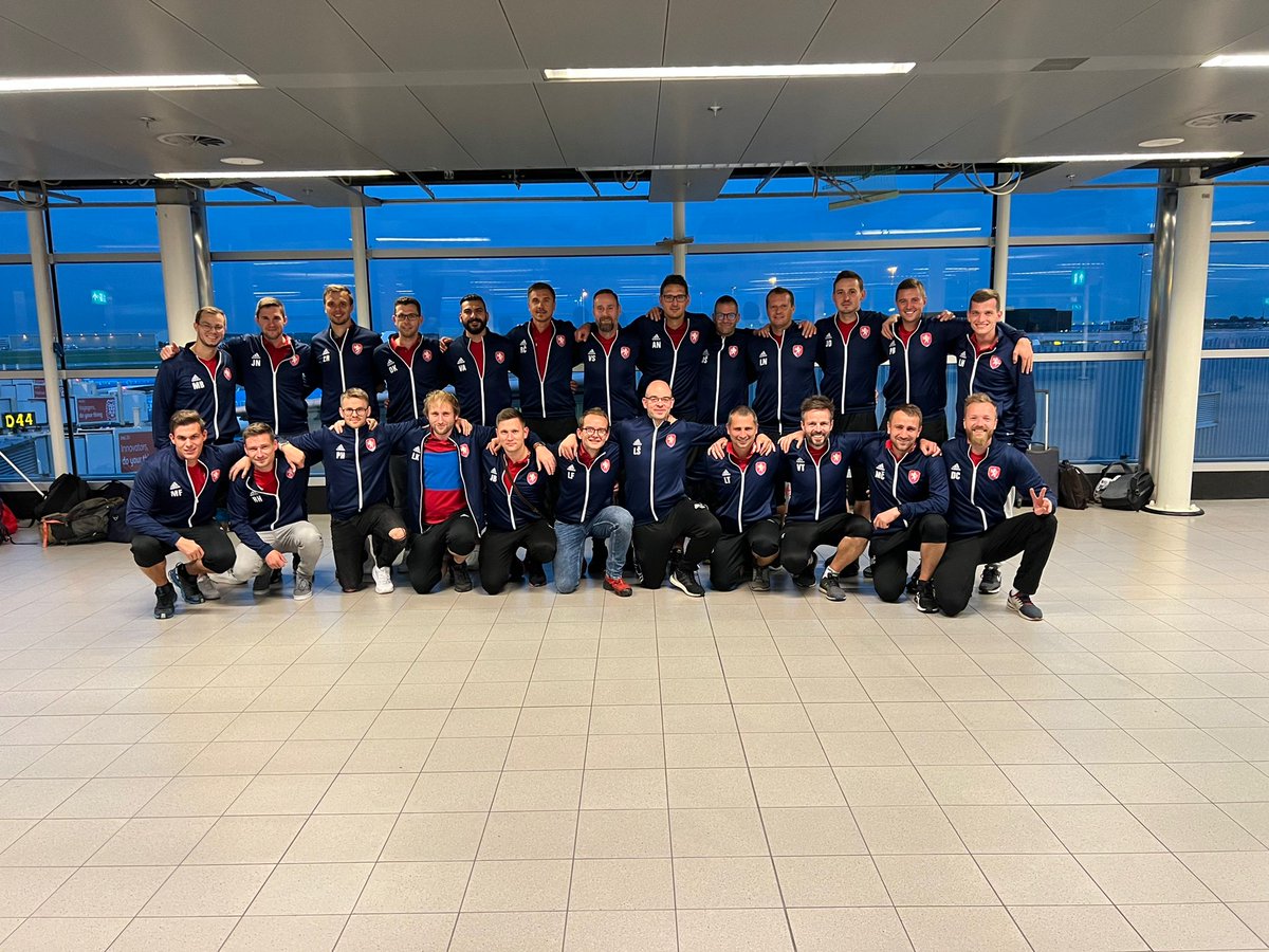 Česká fotbalová reprezentace lékařů tweet media