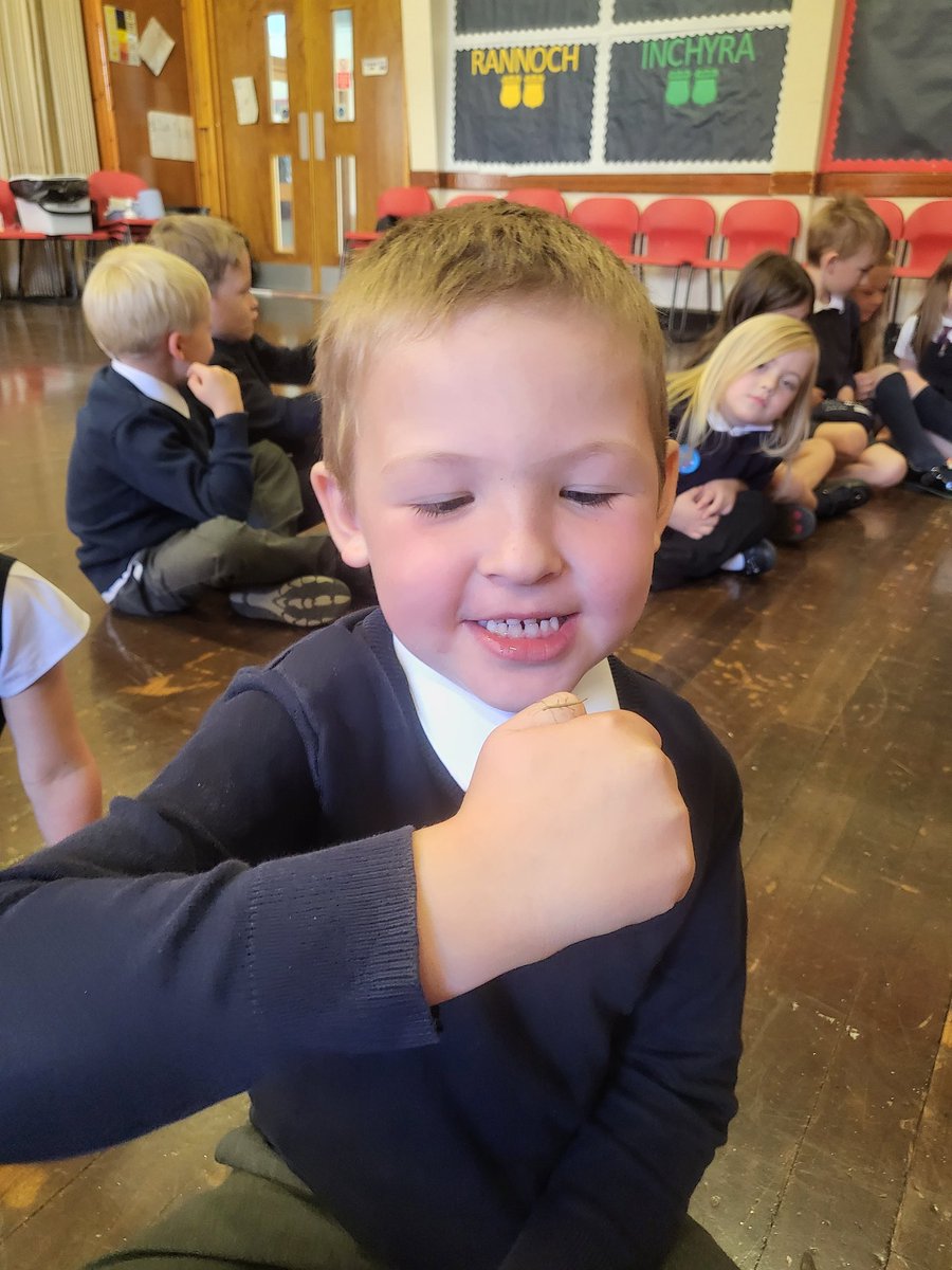 Miss Walker tweet media