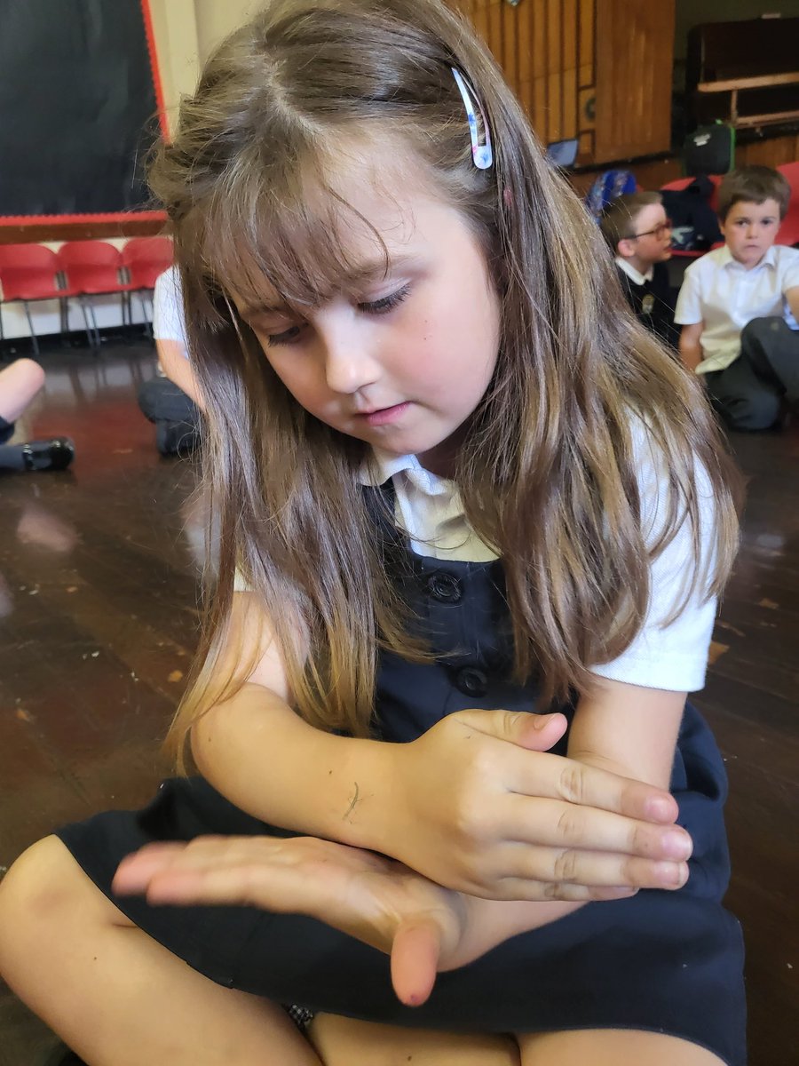 Miss Walker tweet media