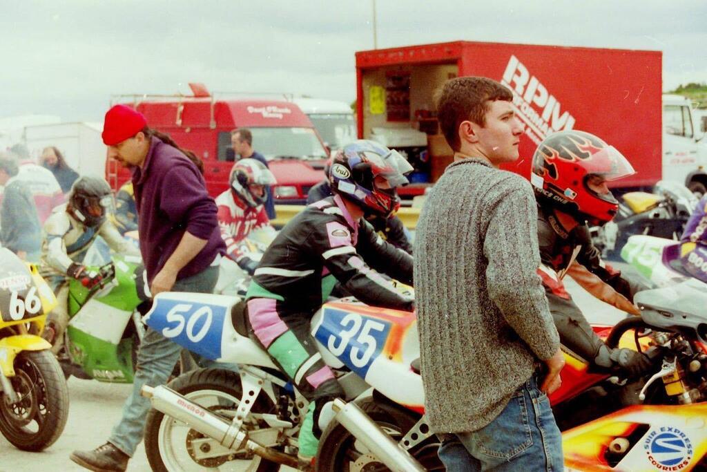 Some images from the 1887 Mondello paddock, see who can be recognised.

Some are actually still racing and some are involved.

#irishsuperbikeracing #throwbackthursday
