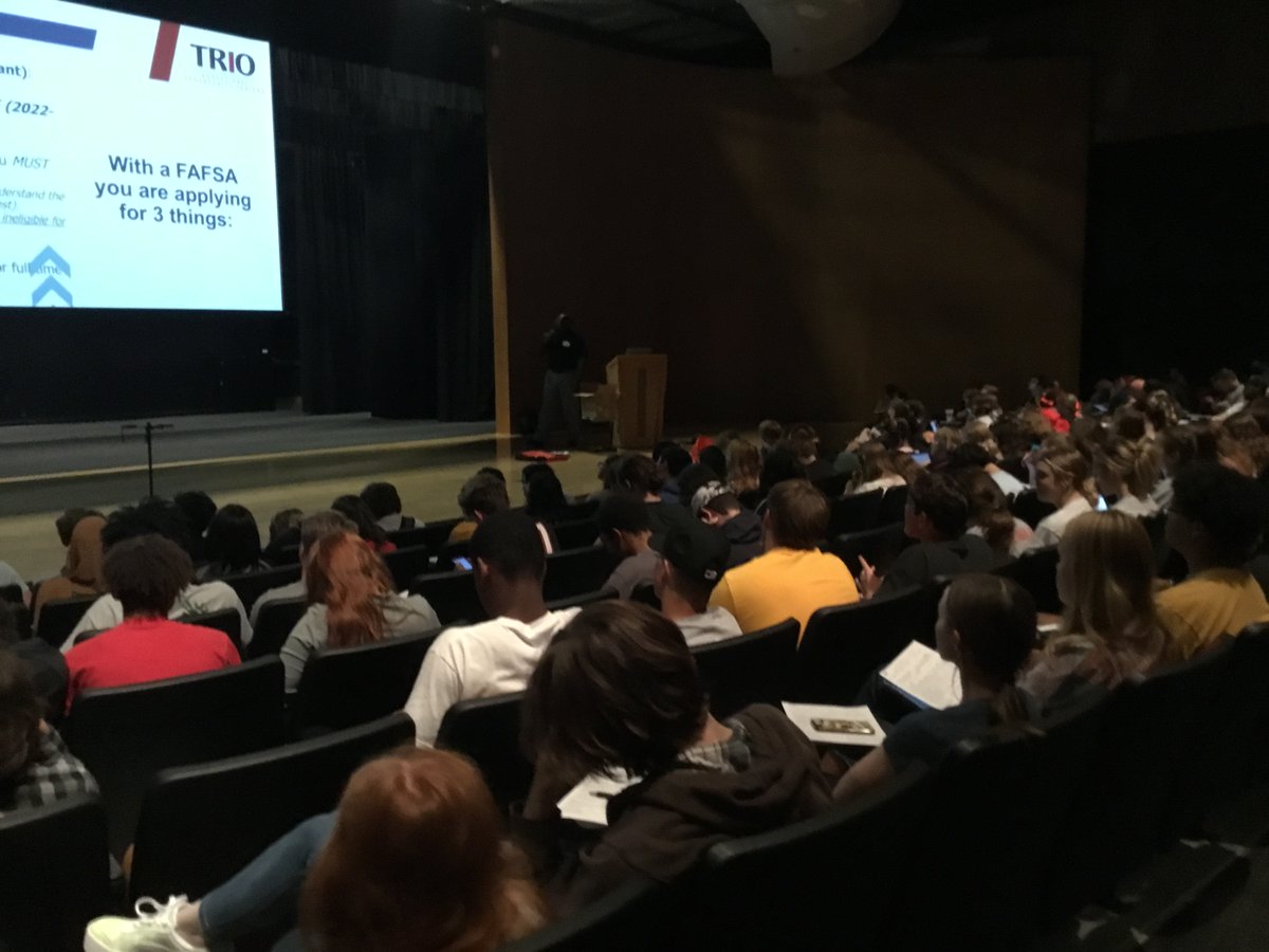 Seniors are learning about financial aid and the FAFSA. Thank you TRIO for presenting. <a href="/usd469/">Lansing USD 469</a> <a href="/WesCackler/">wes cackler</a> <a href="/ACPenrose/">Alan Penrose</a> <a href="/TRIO_EOC_KU/">KU TRIO EOC</a> #proudofthepride