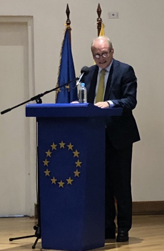 rikoltoLA's tweet photo. 🧵 1/3 Hoy se cumplen 5 años del acuerdo comercial suscrito entre la Unión Europea y Ecuador🇪🇺🇪🇨 con importantes beneficios para el país, pequeñas y medianas empresas, generación de empleos y reglas claras que impulsan condiciones más sostenibles e inclusivas. https://t.co/l4ocZ5ZDOU