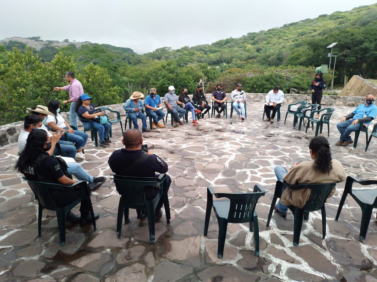 linea_caliente_'s tweet photo. #Local | La @CES_Morelos a través del Centro Estatal de @Preven_Morelos y Delincuencia con Participación Ciudadana llevó a cabo una reunión con representantes de la zona arqueológica de #Xochicalco y personal del área de prevención del delito del municipio de #Coatetelco. https://t.co/HP1ZggZKLe