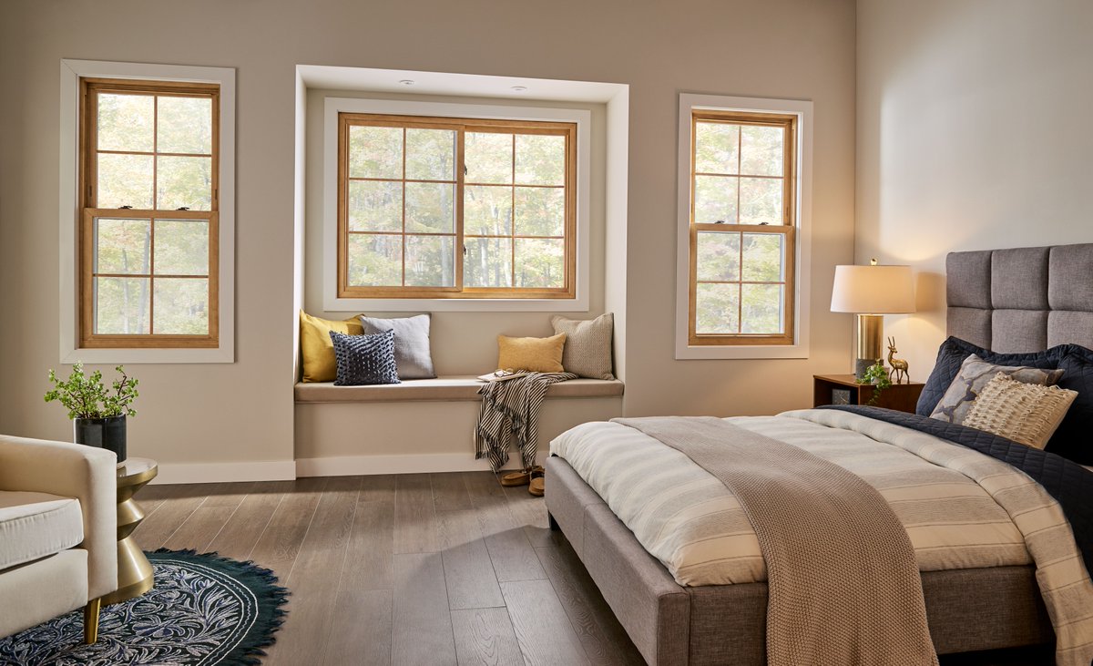 Our traditional line that complements the architecture, decor, and style of any home is our Reflections 5500 collection. This collection has our most advanced glass packages and custom exterior colors. Learn more: bit.ly/3fbHNgf