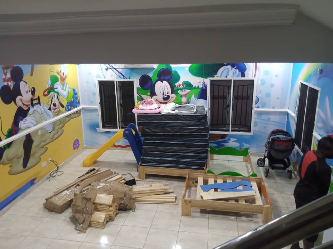 Glittering Home Decorations tweet media