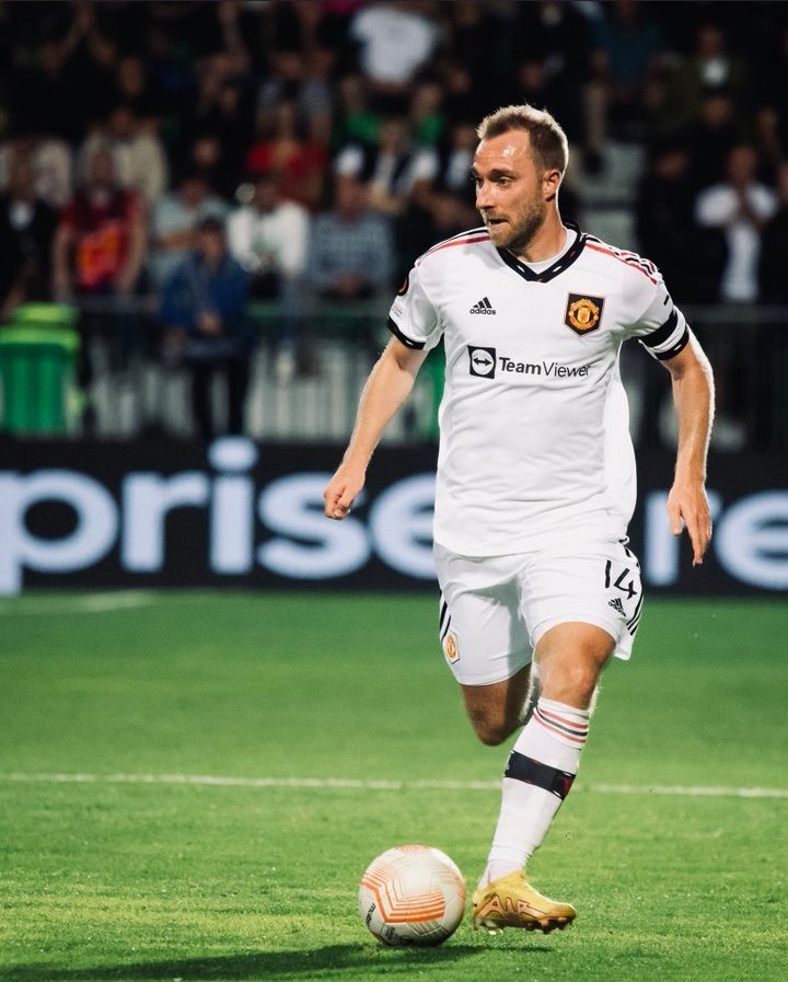 🚨 ¡VICTORIA!

👮‍♂️ Sheriff 0
👹 Manchester United 2 (J. Sancho 17', C. Ronaldo 39')

GLORY GLORY MAN UNITED 🎵🎶

#MUFC 👹🇵🇦