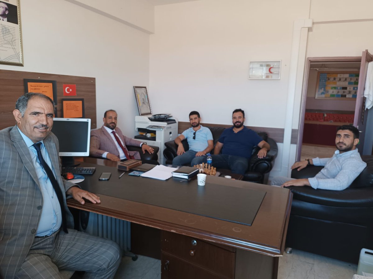 BozkusMustafa_'s tweet photo. Eğitimcilerin Birlik meşalesi Sur'da parlayacak... https://t.co/Vvq72xTZB5