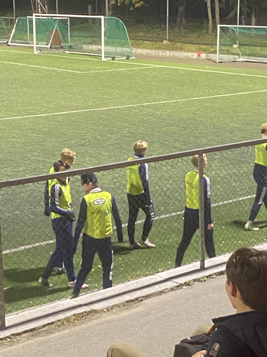 TeamWangLang's tweet photo. Speed spotted on the ready bench. Man did not recover from the wanglang treatment🤣 https://t.co/eQ0wkGmrDr
