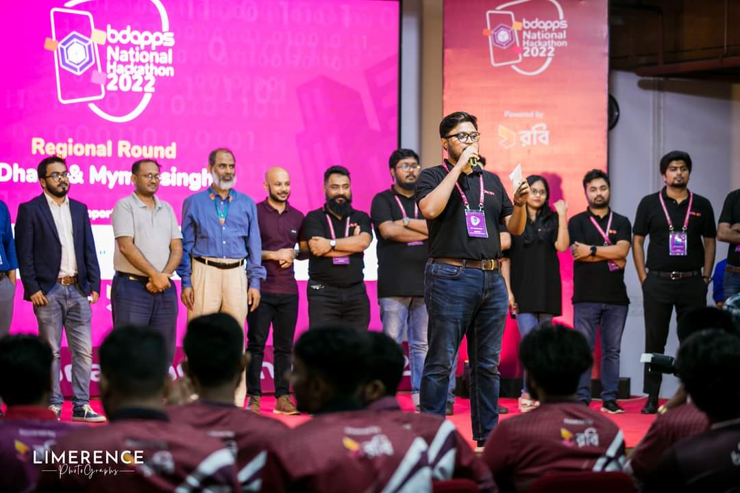altamisnabil's tweet photo. কখনো বন্দরনগর চট্টগ্রাম, কখনো পদ্মাপাড়ের রাজশাহী, কখনও সুন্দরবনের খুলনা, কখনবা ওলী-আউলিয়ার দেশ সিলেটে। দেশের বিভিন্ন প্রান্ত থেকে সেরা মোবাইল অ্যাপ খোঁজার আঞ্চলিক পর্ব অবশেষে গত সপ্তাহে শেষ হলো ঢাকা-ময়মনসিংহ বিভাগ দিয়ে৷
#bdapps #NationalAppstore #Hackathon #Dhaka #Mymensingh https://t.co/smkf1HdmB6