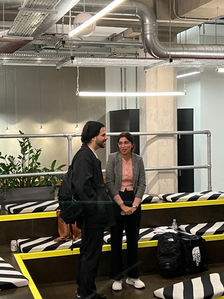 cloudtalkglb's tweet image. The CloudTalk London Matchmaking Meetup has been a truly active and engaging event. Participants have discovered new business opportunities and learned about new technologies from cloud professionals.