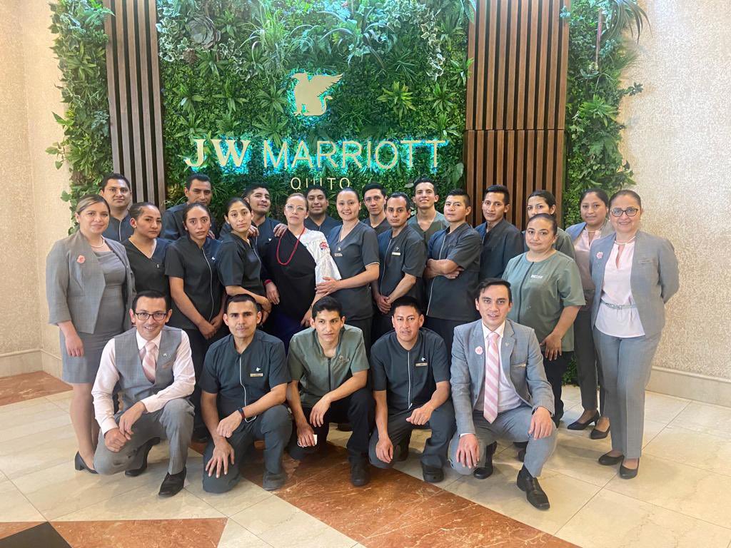 Esta semana homenajeamos el arduo trabajo de nuestro equipo de #Housekeeping quienes crean experiencias inolvidables para nuestros invitados. 

Hoy queremos decirles gracias por su impecable trabajo diario y por hacer de JW Marriott Quito el segundo hogar de muchos huéspedes