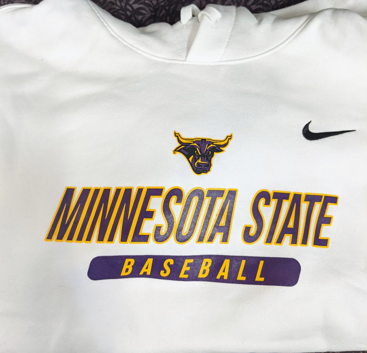 Here's your chance to bid on official MSU Baseball apparel! msumavericks.com/22BaseballAuct…