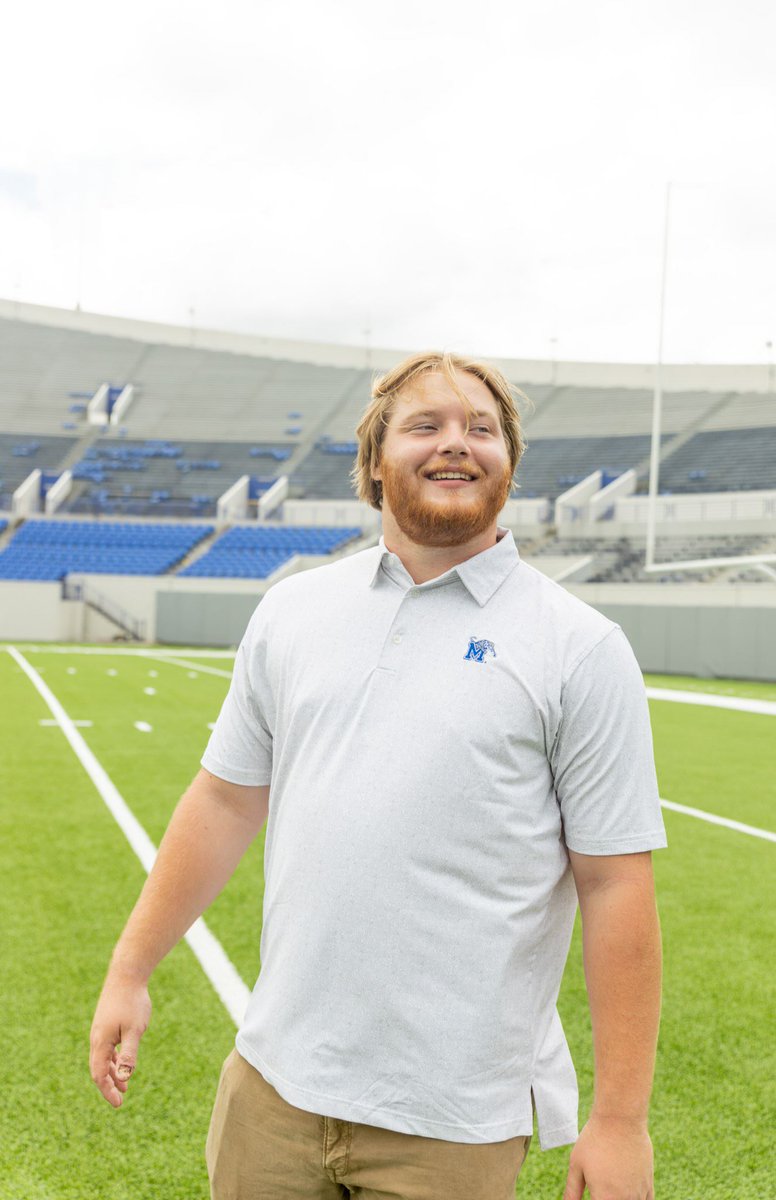 likes_jacob's tweet photo. Football is back &amp; @shopoxbeau has all the gifts and apparel you'll need this season. #AnchoredinMemphis #ad #shopoxbeau https://t.co/jBVLfU4ffX