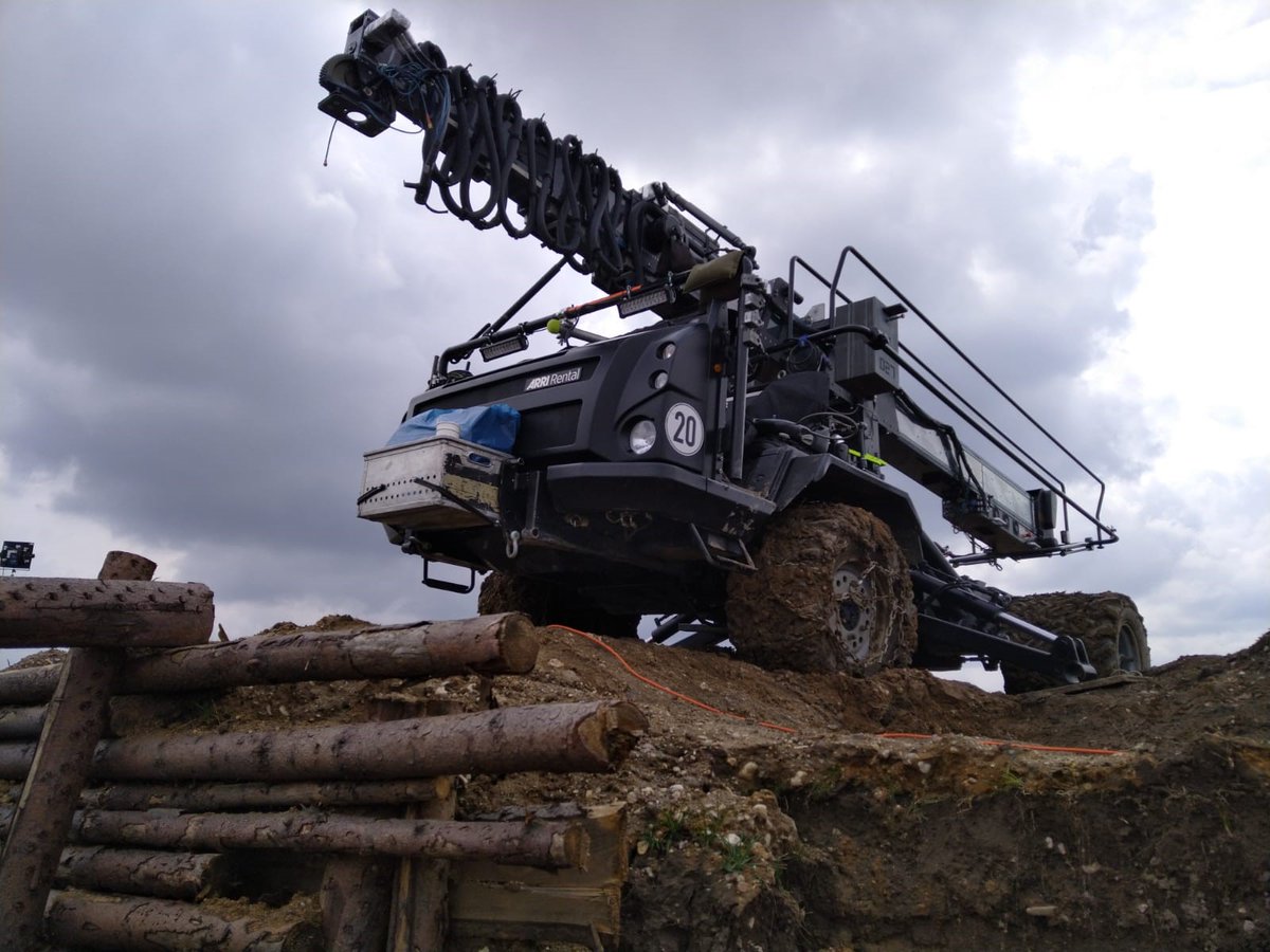 ARRIRental's tweet photo. The #HEXATRON in action. Learn more about #ARRIRental’s exclusive grip here: https://t.co/X1xfimBGtG https://t.co/sGsMVB5yeJ