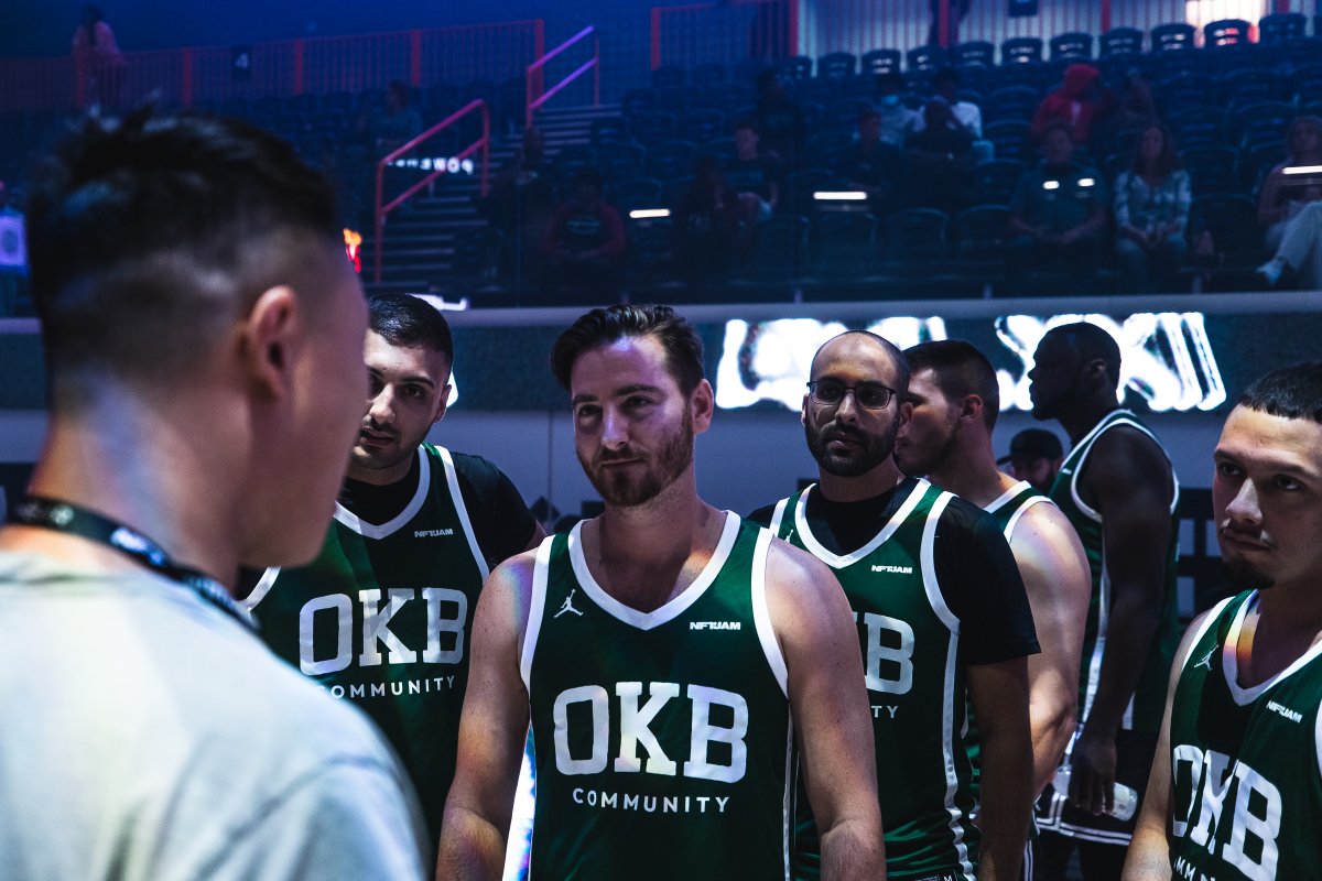 Heir_Company's tweet photo. ngl team jerseys were ๐ฅ๐ฅ๐ฅ
@okaybears @bracketXNFT #NFTJAM ๐๐ฅโ๏ธ
do we have extras?! ๐ค๐ค๐ค https://t.co/HRvs7YotTF