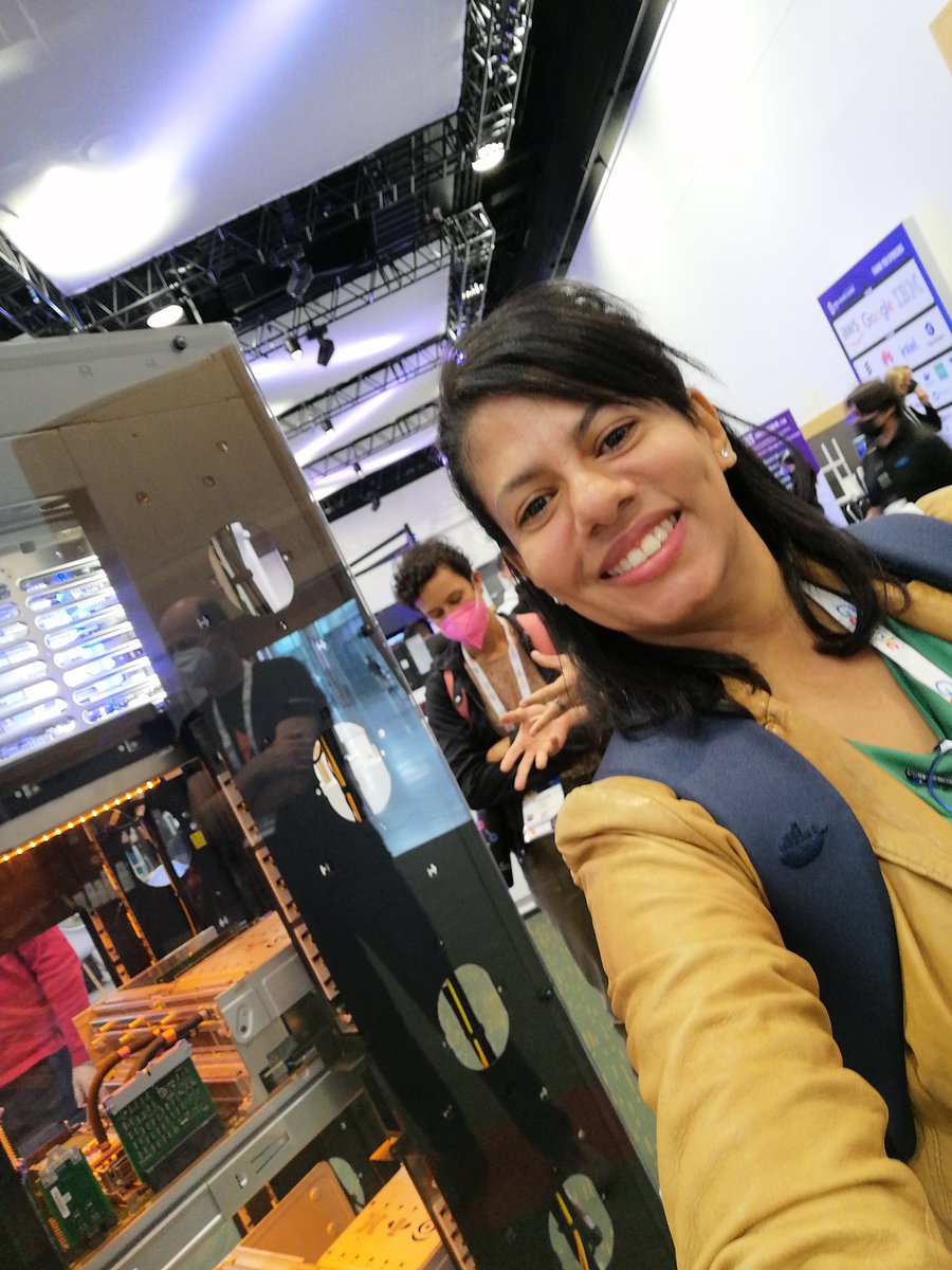 renaborges's tweet photo. #LinuxONE #OSSummit @IBMservers https://t.co/EqWQE8n3Pk