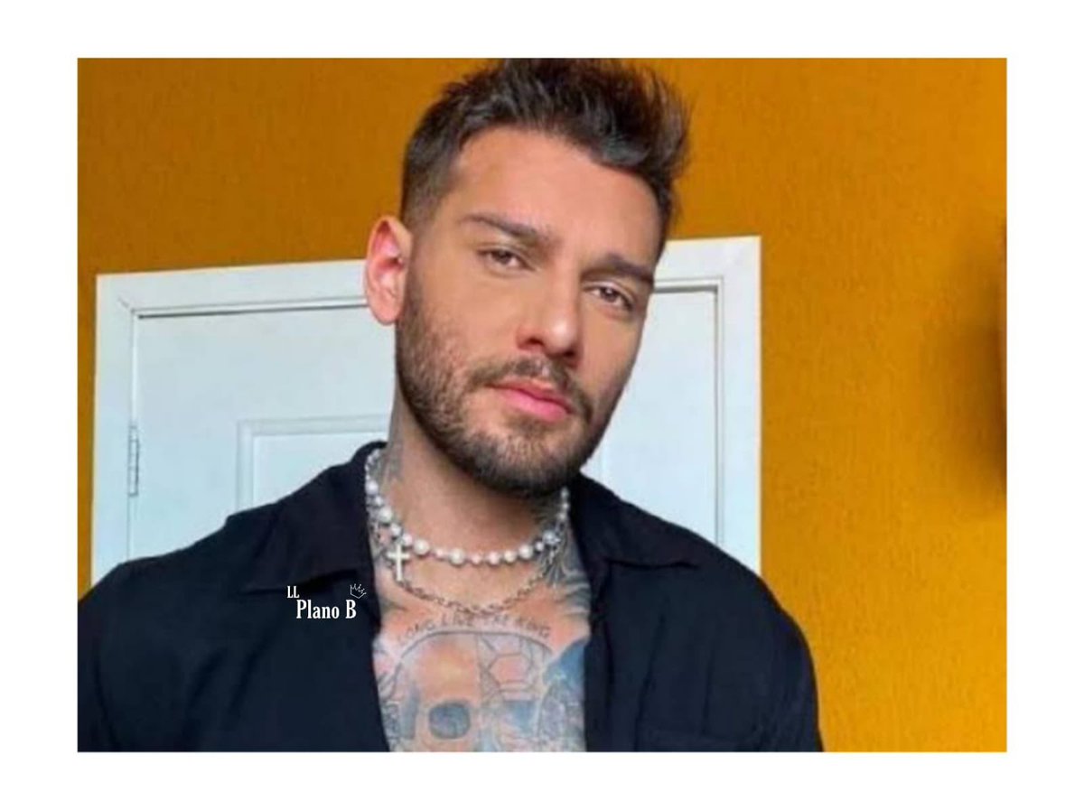 llucco_planob's tweet photo. Uma anjo iluminado por Deus que nos faz feliz com suas canções!! Te amo príncipe! 💙
.
.
.
@lucaslucco @lucaslucconews
#lucaslucco #fa #amordefã #cantor #rolediferenciado #LucasLucco #LucasLuccoPlanoB #LucasLuccoFC #amavanada https://t.co/gxtFbcY2AW