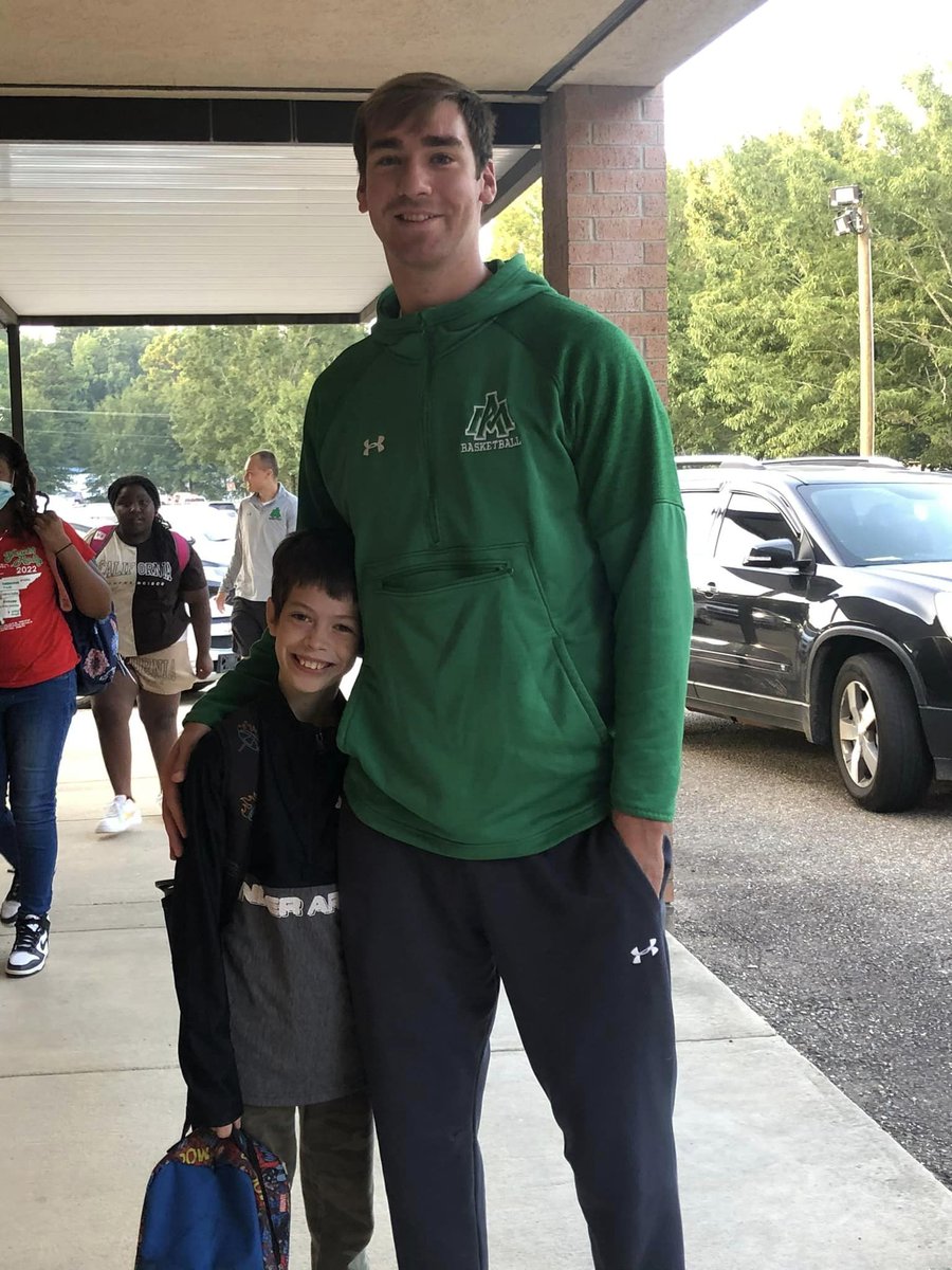 UAMMBB's tweet photo. It is always a highlight of the week to visit the Monticello Elementary and Intermediate Schools on Wednesdays! #GoodMorningClub https://t.co/pT4FXUXod7