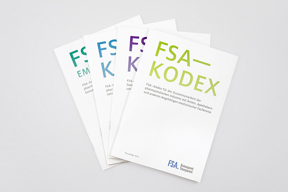 FSA_Pharma's tweet photo. Heute trifft sich die FSA-Schiedsstelle zum Workshop in Berlin. Die Mitglieder aus #Patientenorganisationen, Ärzteschaft und #Pharmaindustrie eint die Motivation, FSA-Regeln für Zusammenarbeit im #Gesundheitswesen durchzusetzen. Auf gute Zusammenarbeit in der neuen Amtszeit! https://t.co/FTFksuqdgq