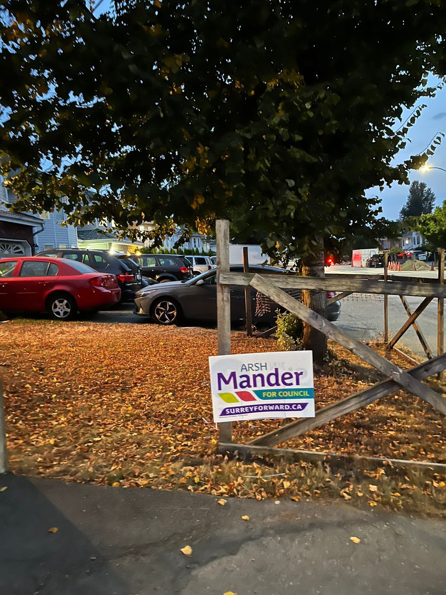 harmeengill95's tweet photo. Lets move surrey forward #surreyforward @arsh4surrey @SurreyForward @jinnysims #arsh4surrey #jinnysims https://t.co/2G4Qp41pOE