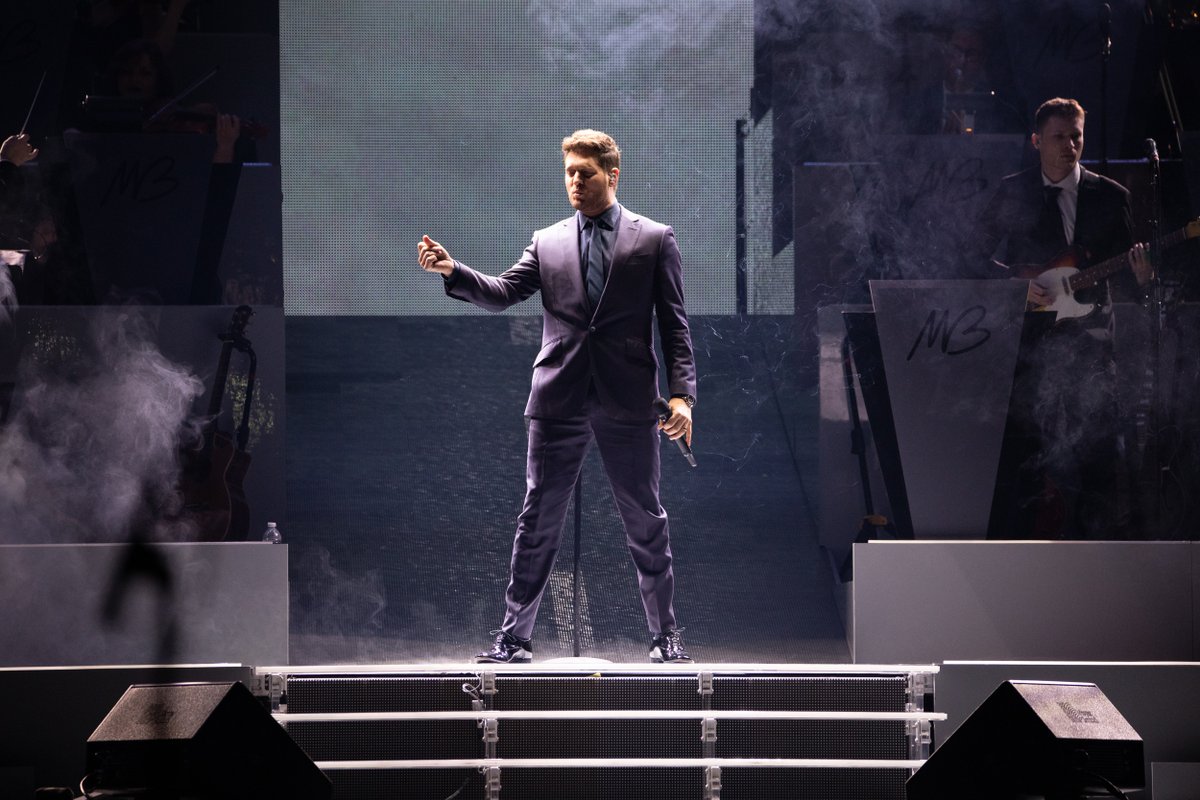 MoodyCenterATX's tweet photo. Ladies and gentleman, @MichaelBuble! 

Still thinking about the #MBHigher tour 😍

📸 Limelight Images https://t.co/tuMeWvqf7r