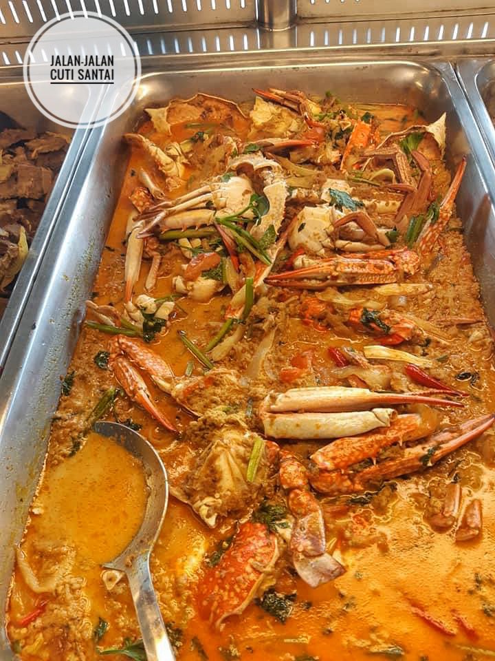 MalaysianFoods's tweet photo. Tempat makan Buffet 40 jenis masakan berlauk dan kampung hanya RM10 sahaja dekat Sungai Buloh!

Sebenarnya baru tahu, ada satu Restoran berkonsepkan buffet masakan- maskaan lauk campur boleh makan sampai kenyang hanya RM10 je weh. 

📌Restoran Imm Aroi Sungai Buloh https://t.co/202HM96fyh