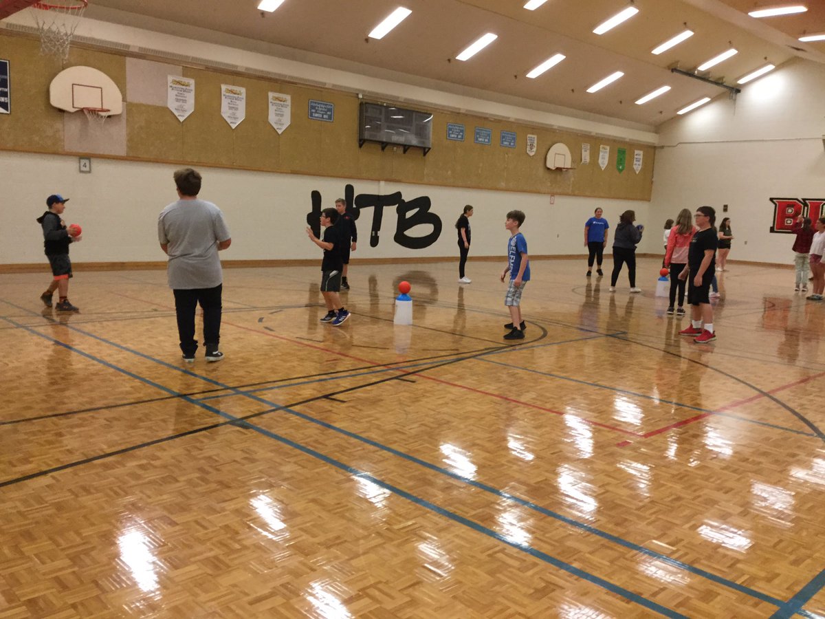 HTB_PE's tweet photo. Round up of some games played this week @htbarrett Thanks to #PhysEd twitter for a showing me Plank tag and Switch! Great Hits!!! #TwitterInspiration https://t.co/BxfWHTxojv