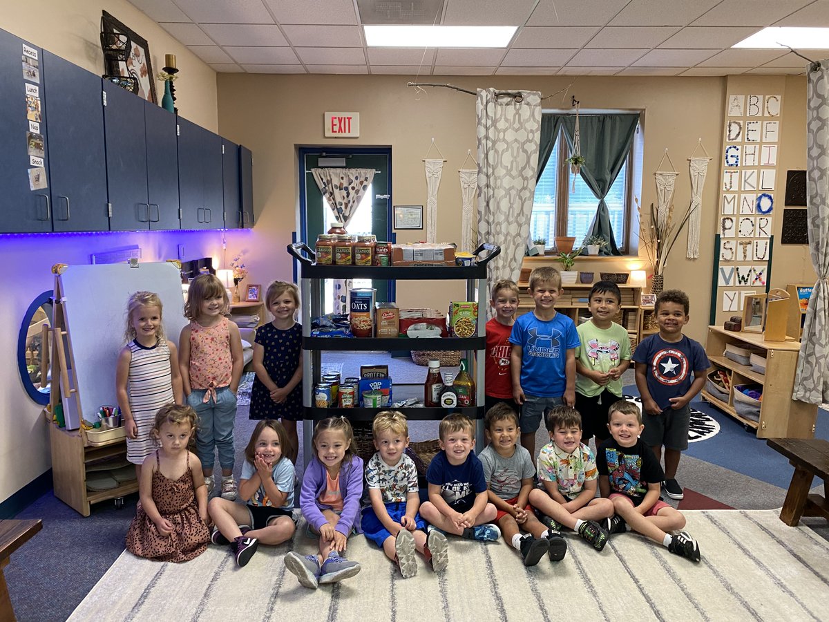 The Hydrangeas at Grace Early Childhood have been very helpful with donating to the food pantry. 
It's not too late to donate!  
-Breakfast Items
-Fruit Cups, Pudding, Single serve snack crackers
-Pasta 
-Canned Meat, Shelf stable milk, juice boxes