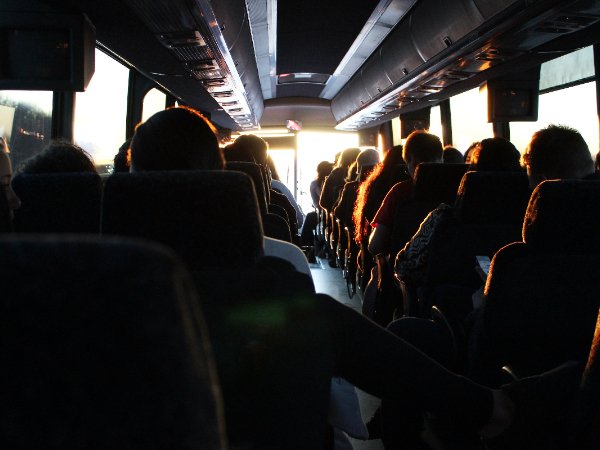 Rasmussen_Poll's tweet photo. Bussing Illegal Immigrants: 52% Like Abbott’s Move... https://t.co/932udaxR7W #BreakingPoll https://t.co/8JYLKQOfNa