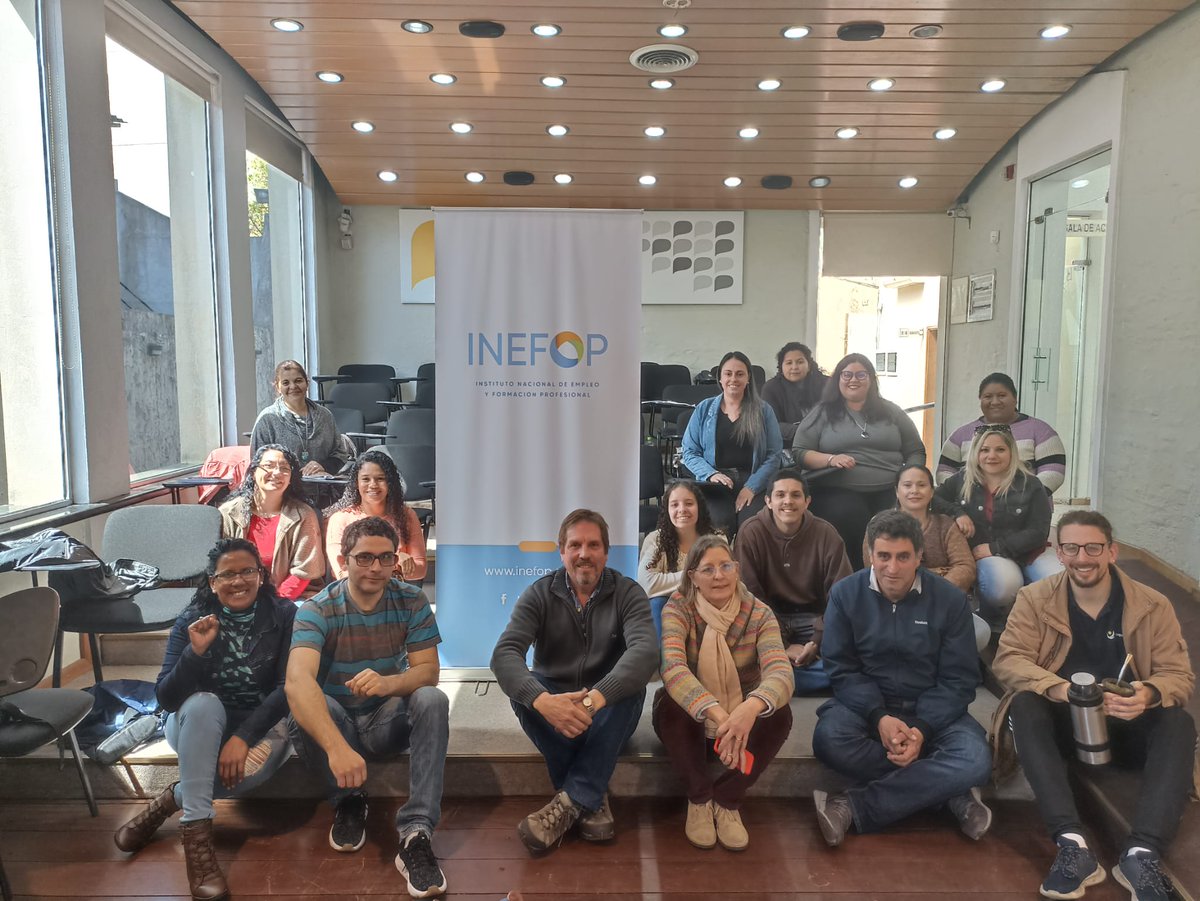 INEFOPoficial's tweet photo. En el marco del Convenio INEFOP-MINTUR, 14 usuarios de la región norte del país completaron la capacitación en Encuestador con énfasis en Encuestas de Turismo. ¡Felicitaciones! 👏👏
#INEFOP @Uruguay_Natural #IDPE https://t.co/IJoW0Wehdf