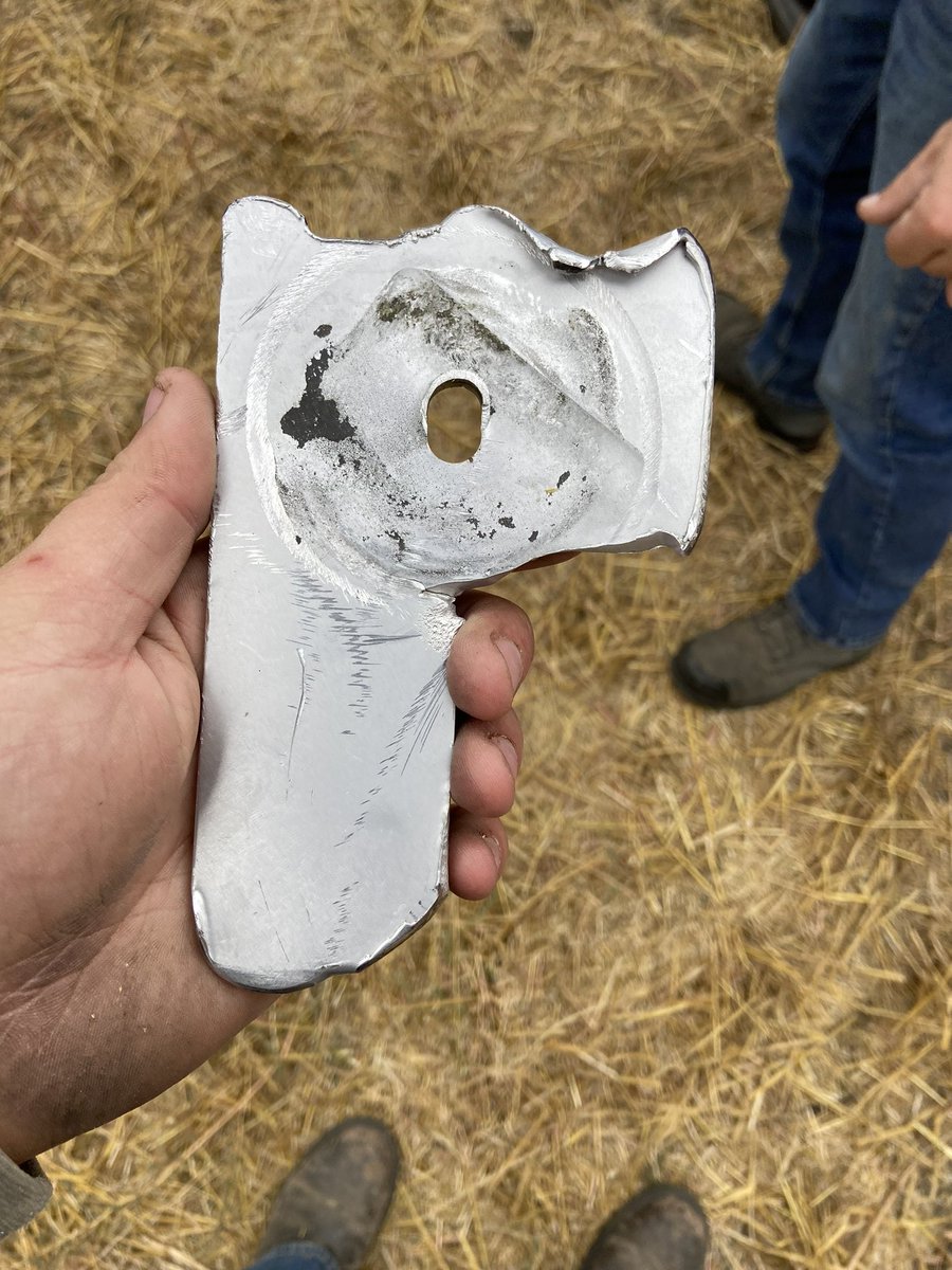 Currie16's tweet photo. Any ideas where this comes from on a 9240 case or macdon fd1. Found in grain cart. https://t.co/6Fhl0oC0i9
