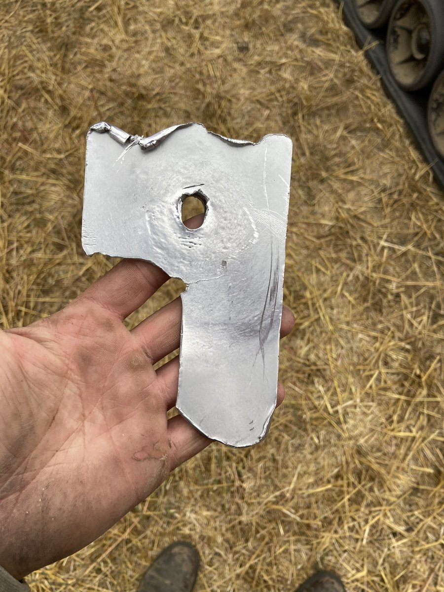 Currie16's tweet photo. Any ideas where this comes from on a 9240 case or macdon fd1. Found in grain cart. https://t.co/6Fhl0oC0i9