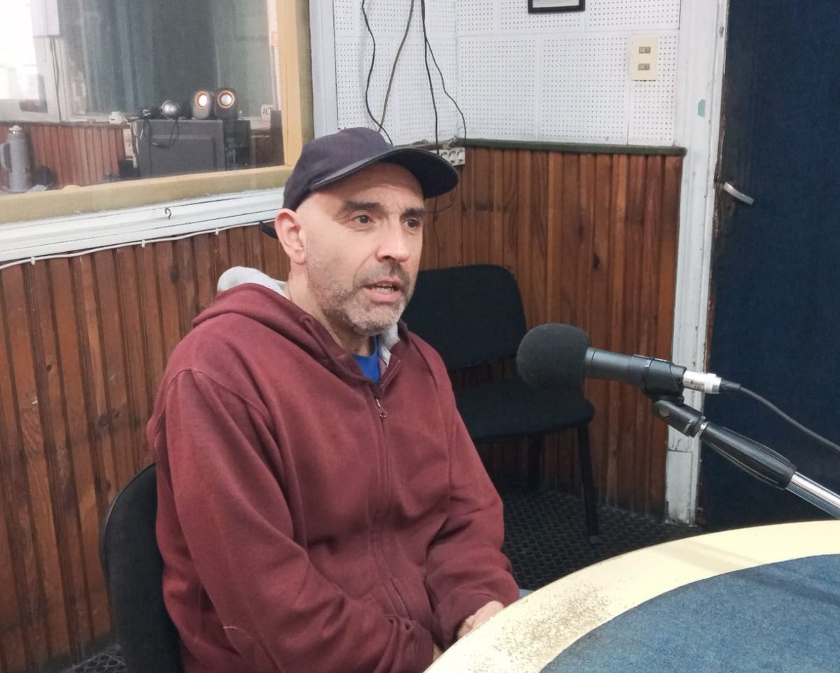 En Mañanas de Radio recibimos a Aldo Garay, director del documental <a href="/guitarrablanca_/">Guitarra Blanca -Pelicula documental-</a> , la historia de un documental inconcluso sobre Alfredo Zitarrosa y la de su realizador Francisco “Papico” Cibils, que a partir del viernes vuelve a <a href="/CinematecaURU/">Cinemateca Uruguaya</a>. 
▶️ archive.org/details/2022-0…